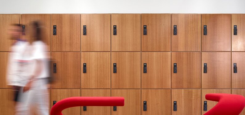 Das Bild zeigt das Produkt XS4 Locker.